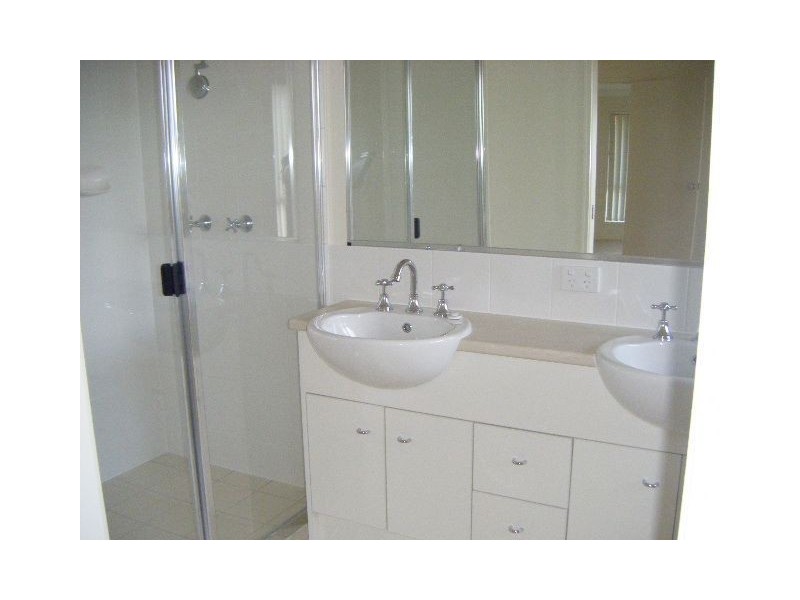 11 Eve Court, Kallangur QLD 4503