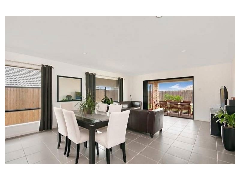 5 Suntrust Street, North Lakes QLD 4509