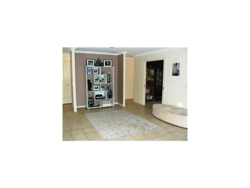 33 Grampion, North Lakes QLD 4509