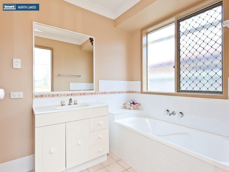 64 Dundee Street, Bray Park QLD 4500