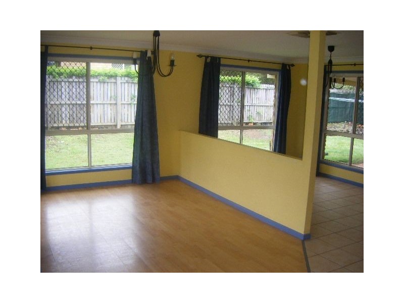 5 Hillcrest Drive, Kurwongbah QLD 4503