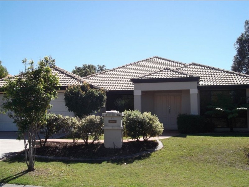 27 Cooksland  Cresent, North Lakes QLD 4509