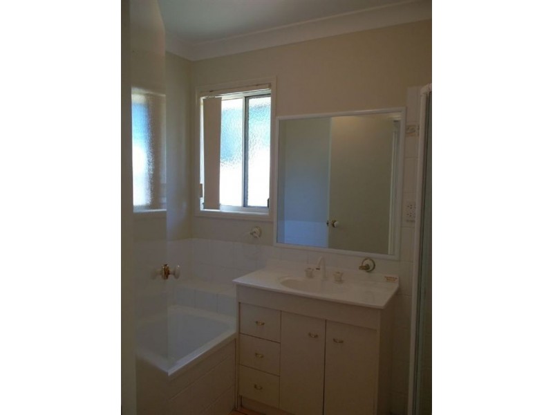 17 Page St, North Lakes QLD 4509