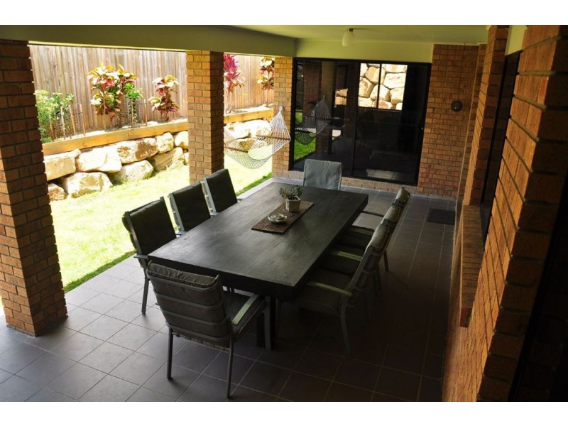 27 Sears Parade, North Lakes QLD 4509