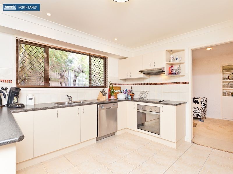 19 Macquarie Drive, Petrie QLD 4502