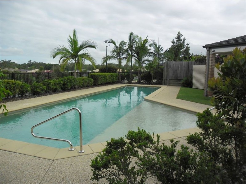 2/67 Glass House Circuit, Kallangur QLD 4503