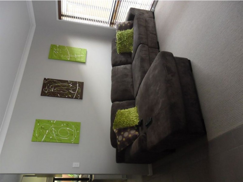 8 Birdwing Cresent, Kallangur QLD 4503