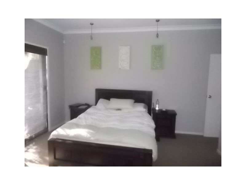 8 Birdwing Cresent, Kallangur QLD 4503