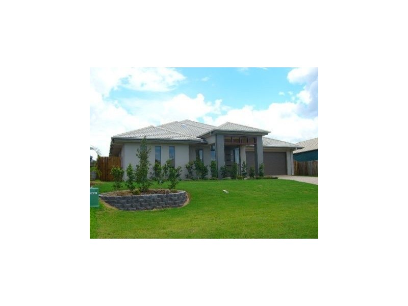 11 Foambark Street, North Lakes QLD 4509