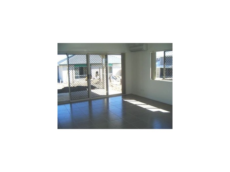 15 Warabi Crescent, North Lakes QLD 4509