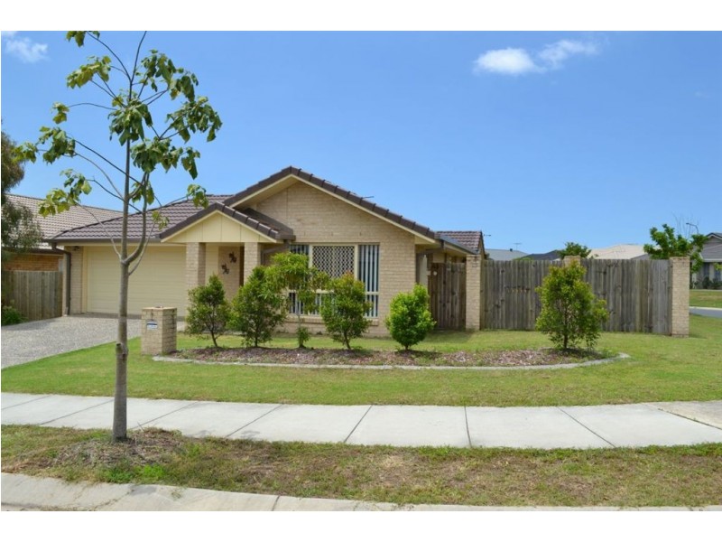4 Sears Parade, North Lakes QLD 4509