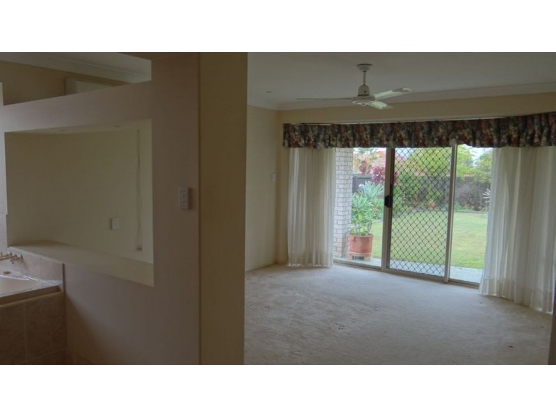 8 Cannaway Street, North Lakes QLD 4509