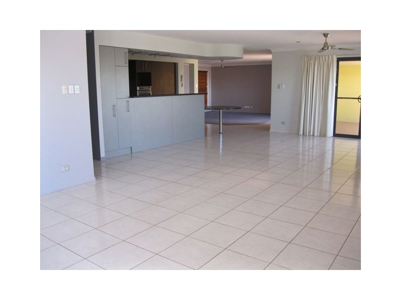 8 Auburn, North Lakes QLD 4509