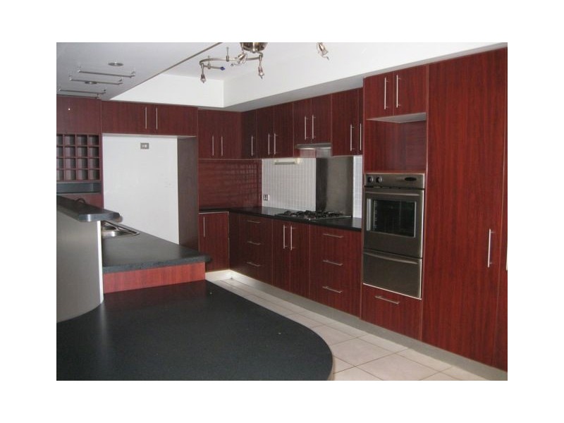 8 Auburn, North Lakes QLD 4509