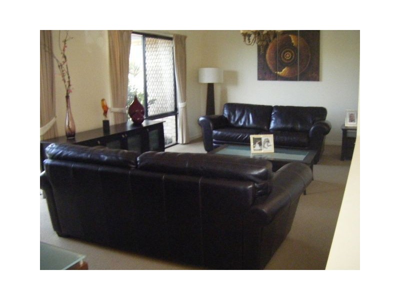 12 Dorrigo Court, North Lakes QLD 4509