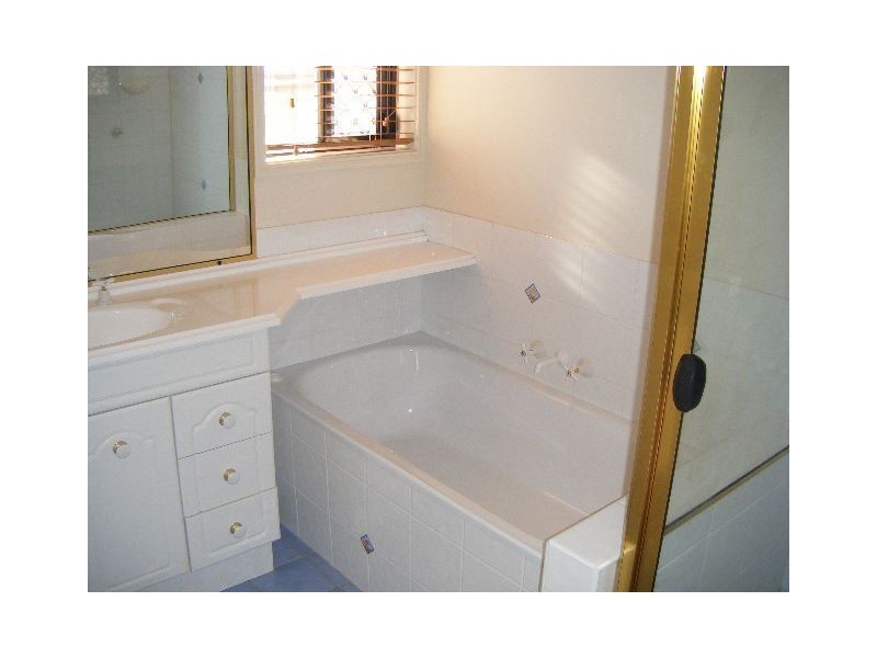 12 Dorrigo Court, North Lakes QLD 4509