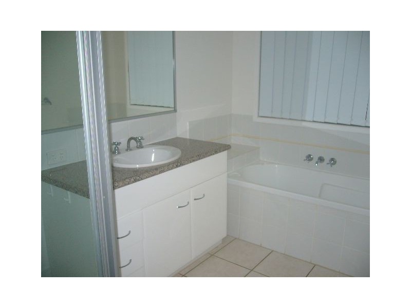 16 Ultramarine Parade, Griffin QLD 4503