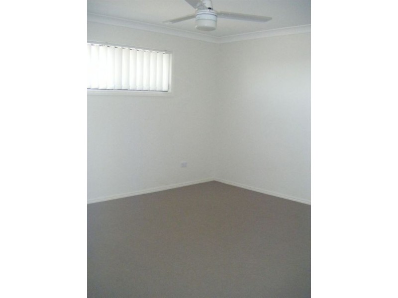 2/15 highcliffe Crescent, North Lakes QLD 4509