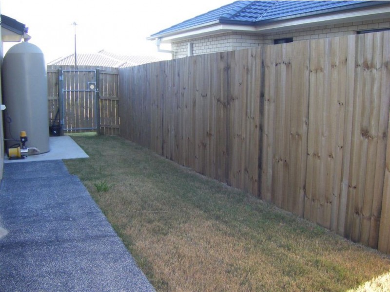 2/15 highcliffe Crescent, North Lakes QLD 4509