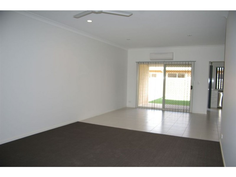 2/5 Kangaroo Street, North Lakes QLD 4509