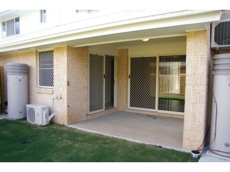 2/5 Kangaroo Street, North Lakes QLD 4509