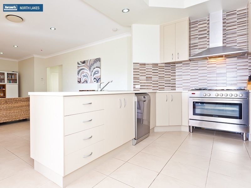 19 Warabi Crescent, North Lakes QLD 4509