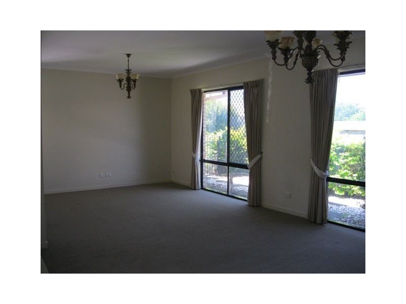 12 Dorrigo Court, North Lakes QLD 4509