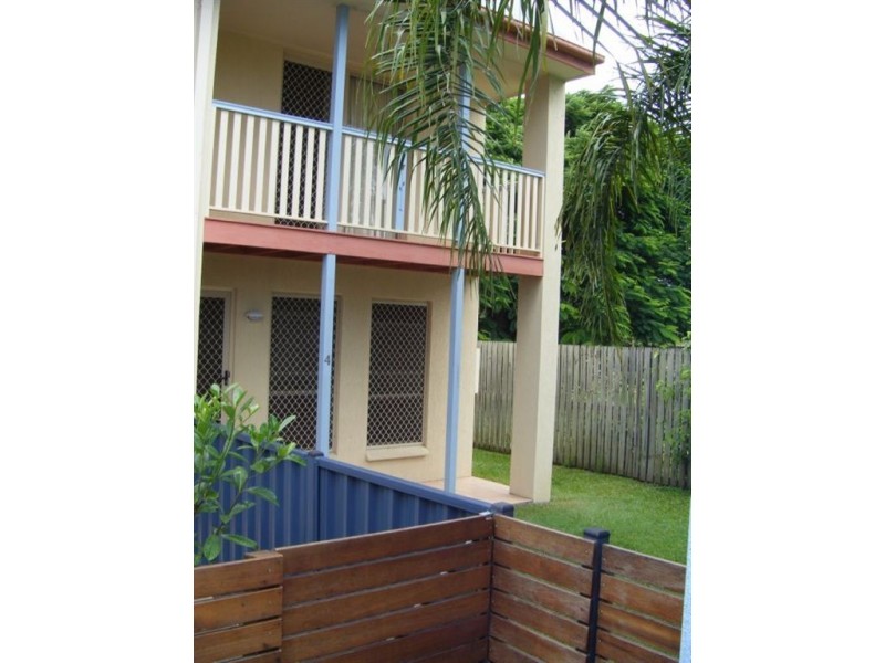 4/7 Bailey Street, Woody Point QLD 4019