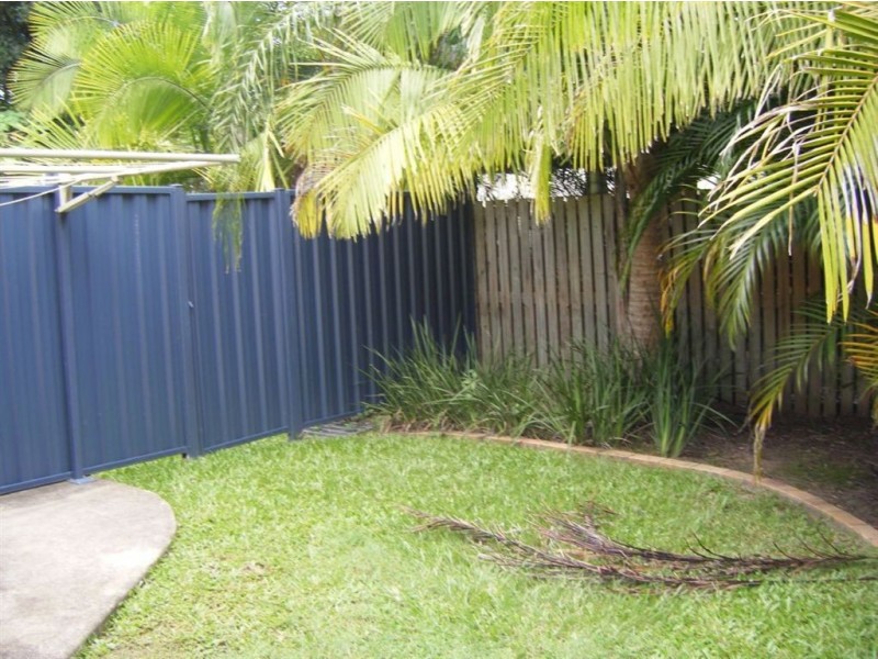 4/7 Bailey Street, Woody Point QLD 4019