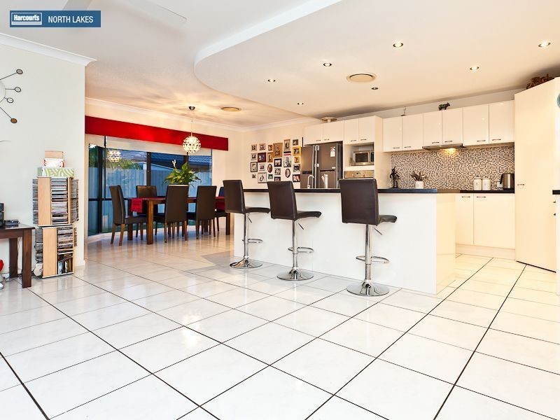 2 Peron Crescent, North Lakes QLD 4509