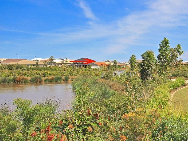 38 Menara Circuit, North Lakes QLD 4509