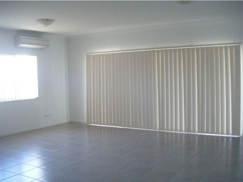 24 Rawlins Crescent, North Lakes QLD 4509