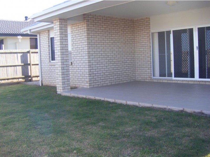 24 Rawlins Crescent, North Lakes QLD 4509