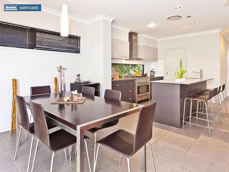 16 Calder Street, North Lakes QLD 4509