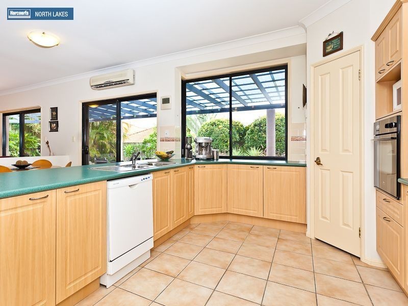 32 Chilton Crescent, North Lakes QLD 4509