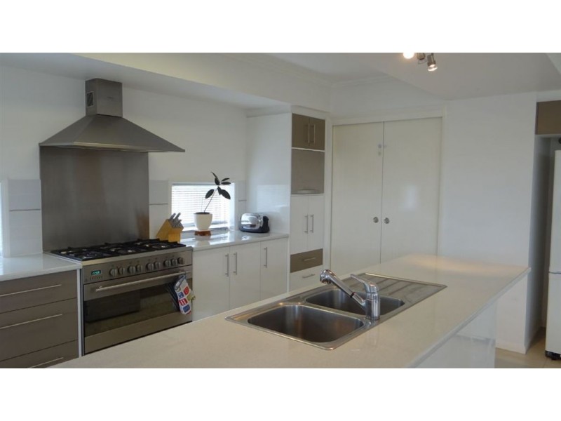 10 Franklin Street, North Lakes QLD 4509