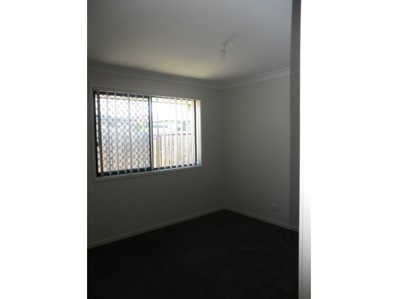 10 Chrysler Parade, North Lakes QLD 4509