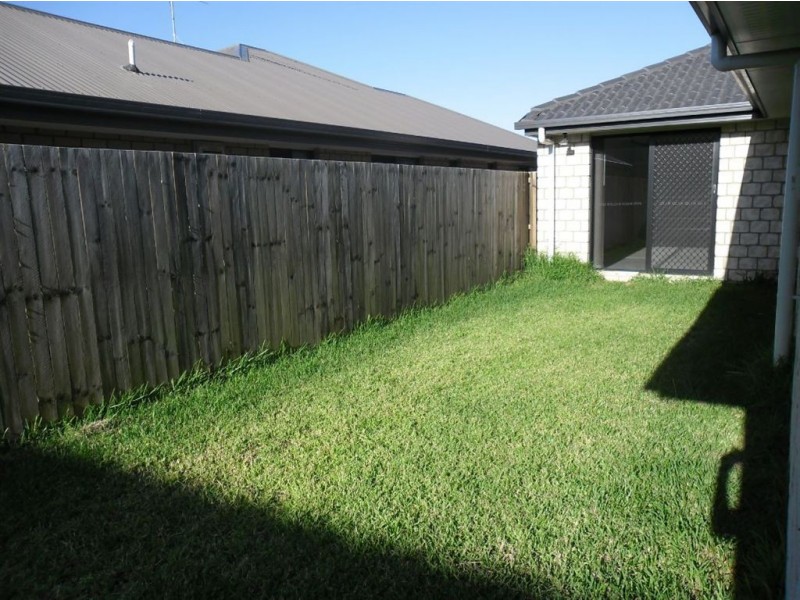 10 Chrysler Parade, North Lakes QLD 4509