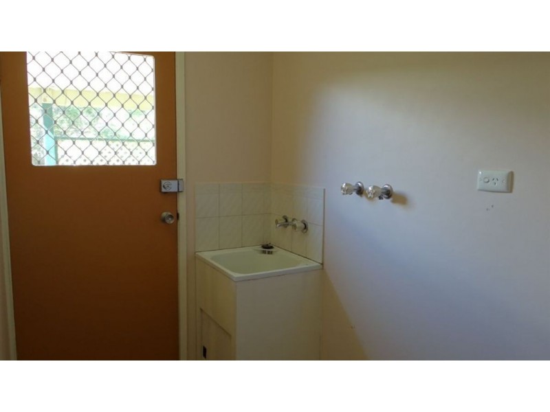 1 Dumbarton Drive, Kallangur QLD 4503