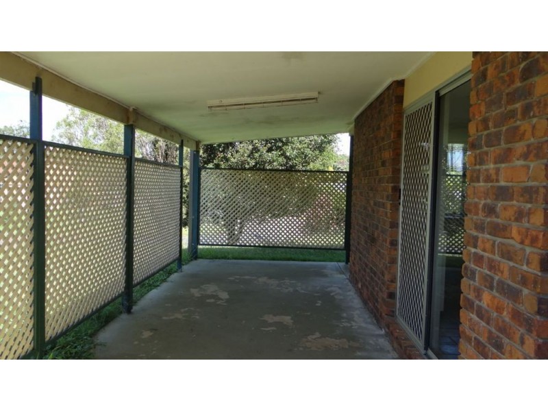 1 Dumbarton Drive, Kallangur QLD 4503