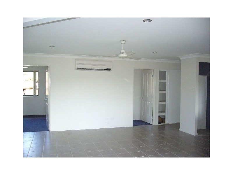 6 Camryn Court, Kallangur QLD 4503