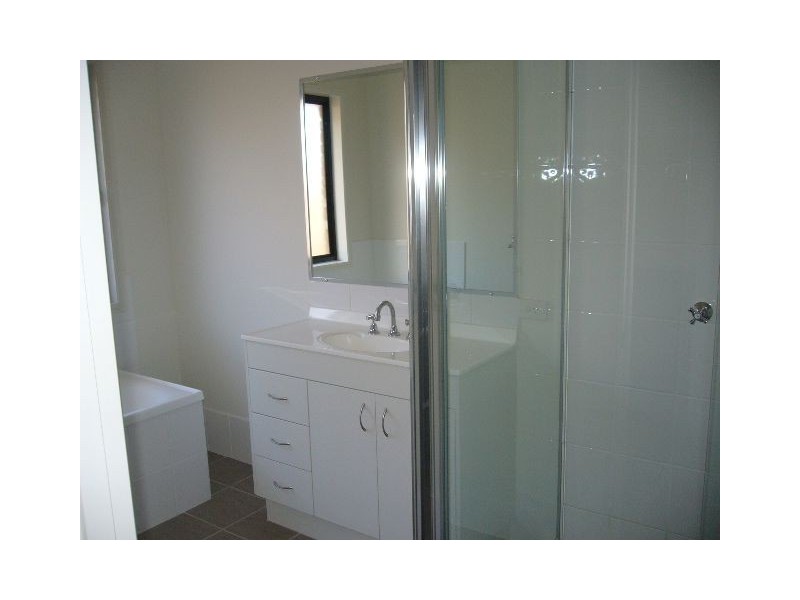 6 Camryn Court, Kallangur QLD 4503