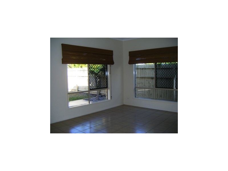 45 Kurrajong Circuit, North Lakes QLD 4509