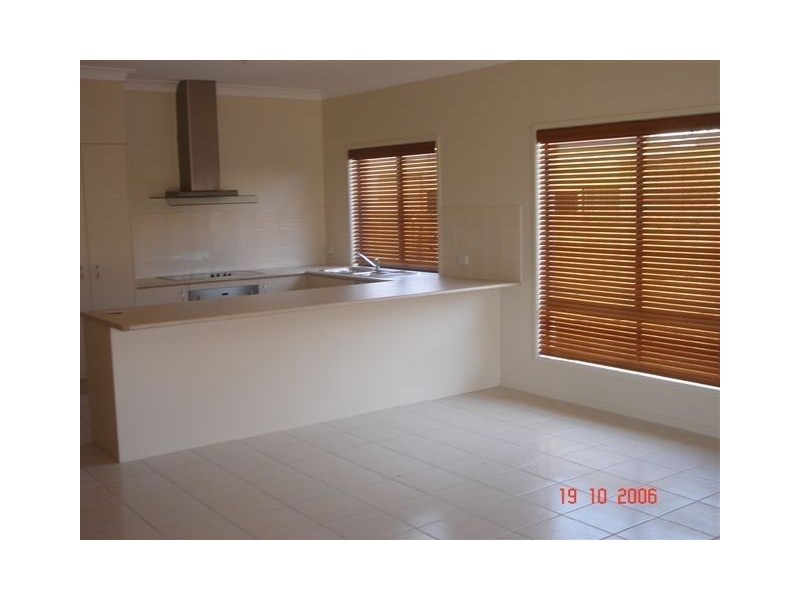 5 silkpod Court, North Lakes QLD 4509