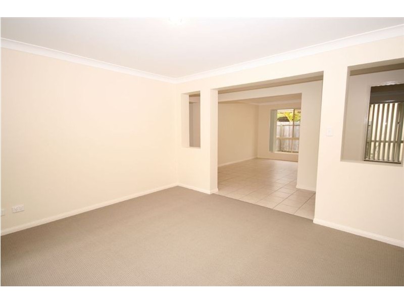 32 Alexandra Avenue, North Lakes QLD 4509