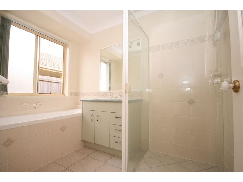 32 Alexandra Avenue, North Lakes QLD 4509