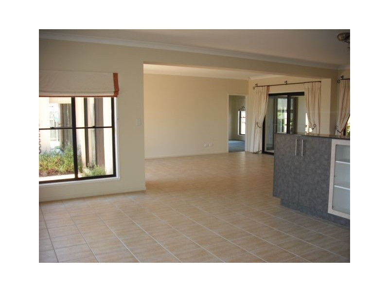 3 Drummond Court, North Lakes QLD 4509