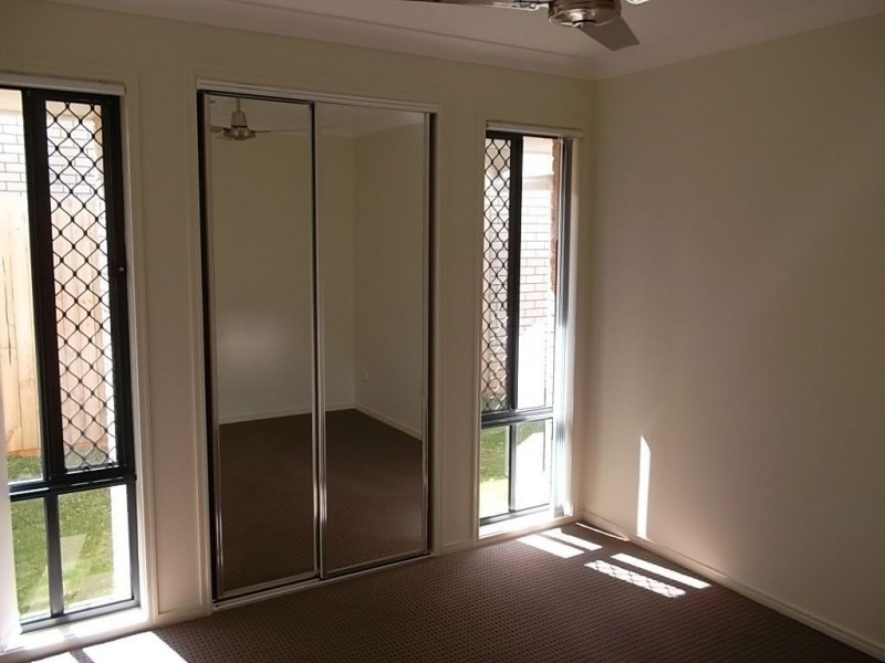 27 Bellthorpe Circuit, Kallangur QLD 4503