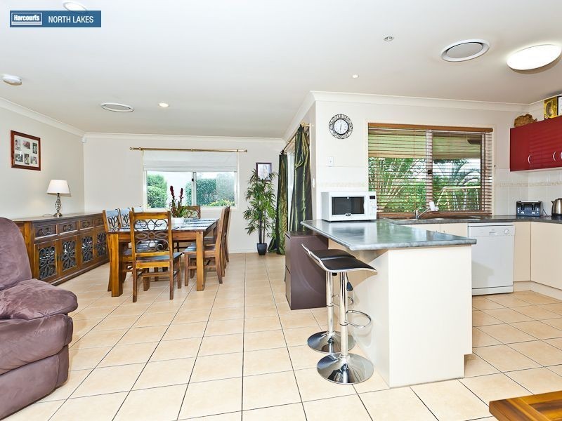 25 Brimstone Court, Kallangur QLD 4503