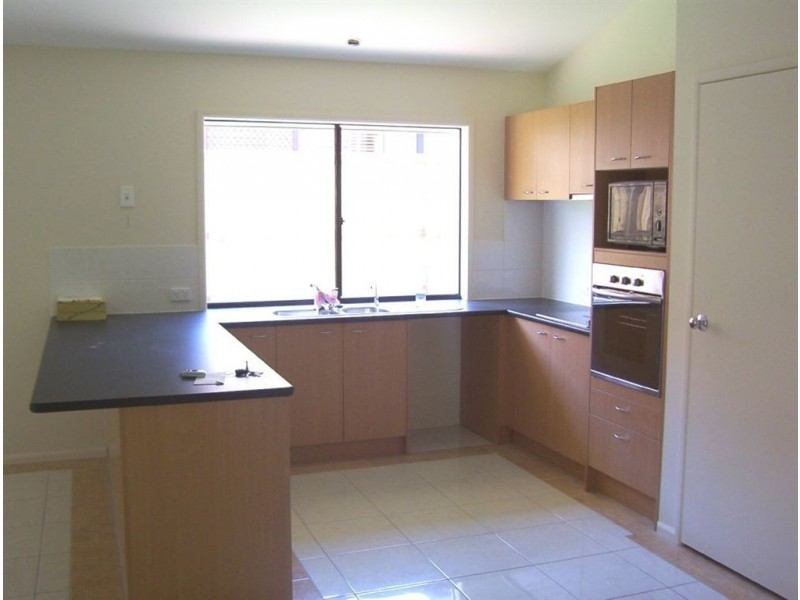 12 Sandpiper Avenue, North Lakes QLD 4509